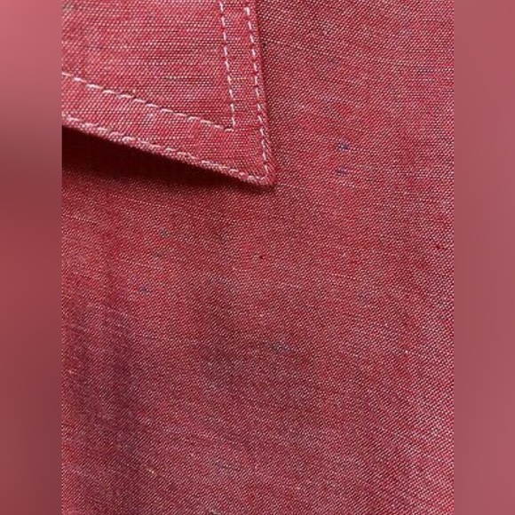 CLASSIC RED BUTTON UP DRESS SHIRT PLAIN SIZE MEDIUM - Picture 5 of 6
